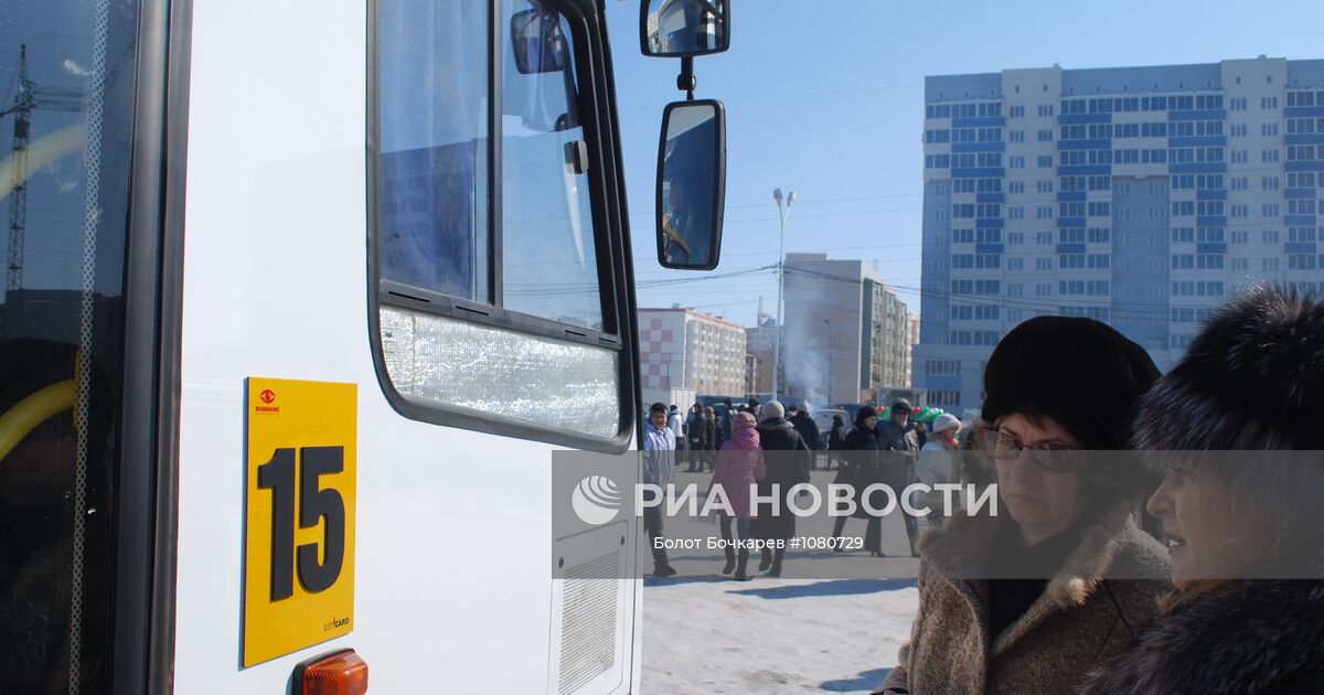 В якутии запретили мигрантам работать. Автобусы Якутск. Болот Бочкарев Якутск.
