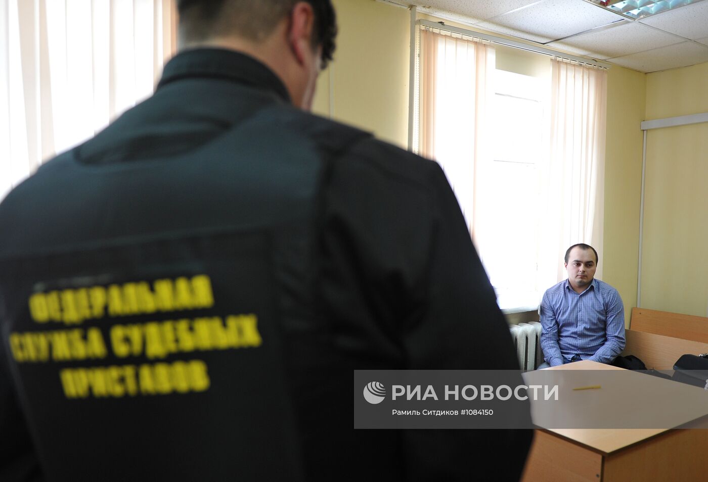 Суд перенес рассмотрение дела в отношении политика Б.Немцова