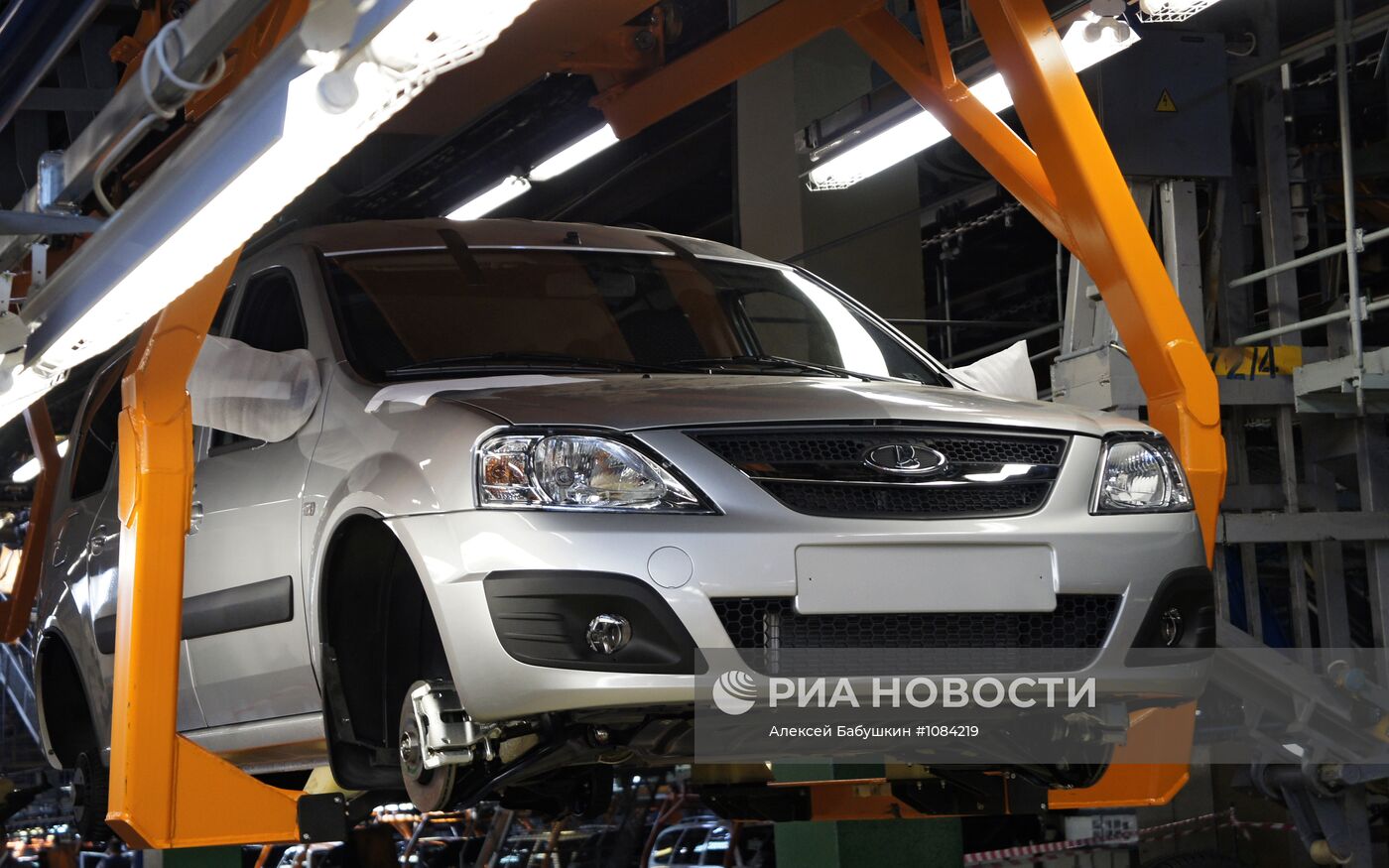 Lada Largus на конвейере "АвтоВАЗа"