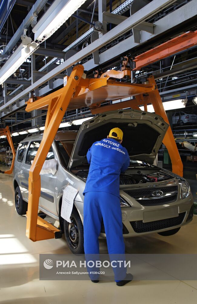 Lada Largus на конвейере "АвтоВАЗа"