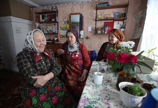 Фольклорный коллектив "Бурановские бабушки"