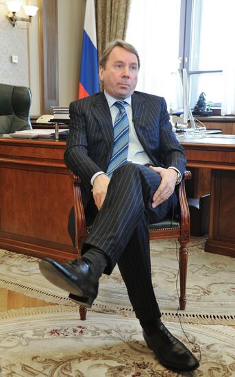 Интервью с управляющим делами президента РФ Владимиром Кожиным