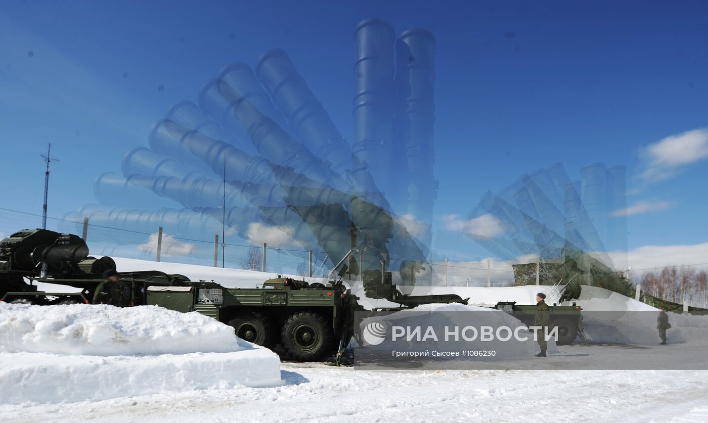 Боевое дежурство ЗРК С-400 "Триумф" в Московской области