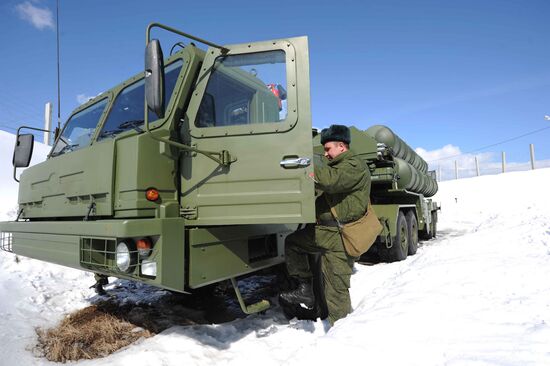 Боевое дежурство ЗРК С-400 "Триумф" в Московской области