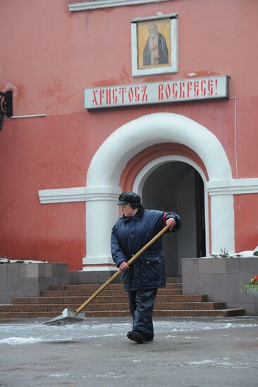 Благоустройство городских кладбищ к Пасхе