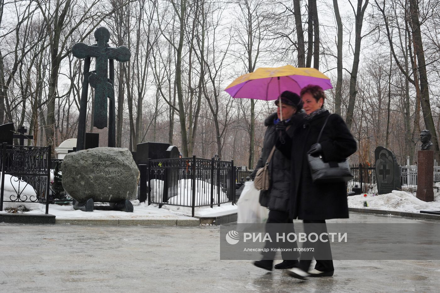 Благоустройство городских кладбищ к Пасхе