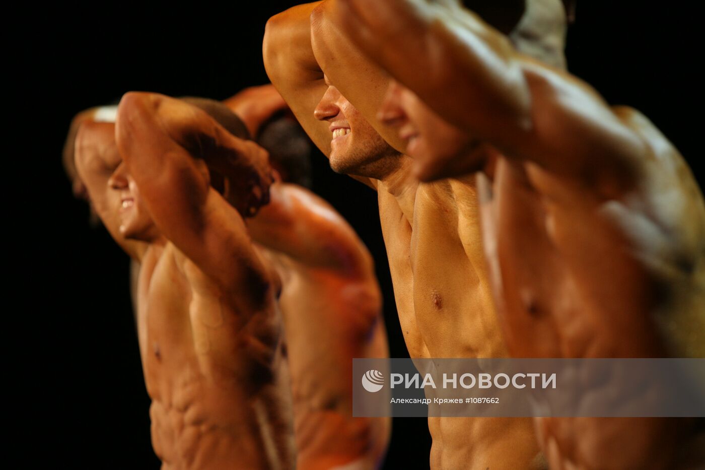 Открытый чемпионат по бодибилдингу и бодифитнесу в Новосибирске