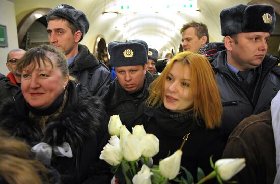 Акция оппозиции "Белое метро" в Москве