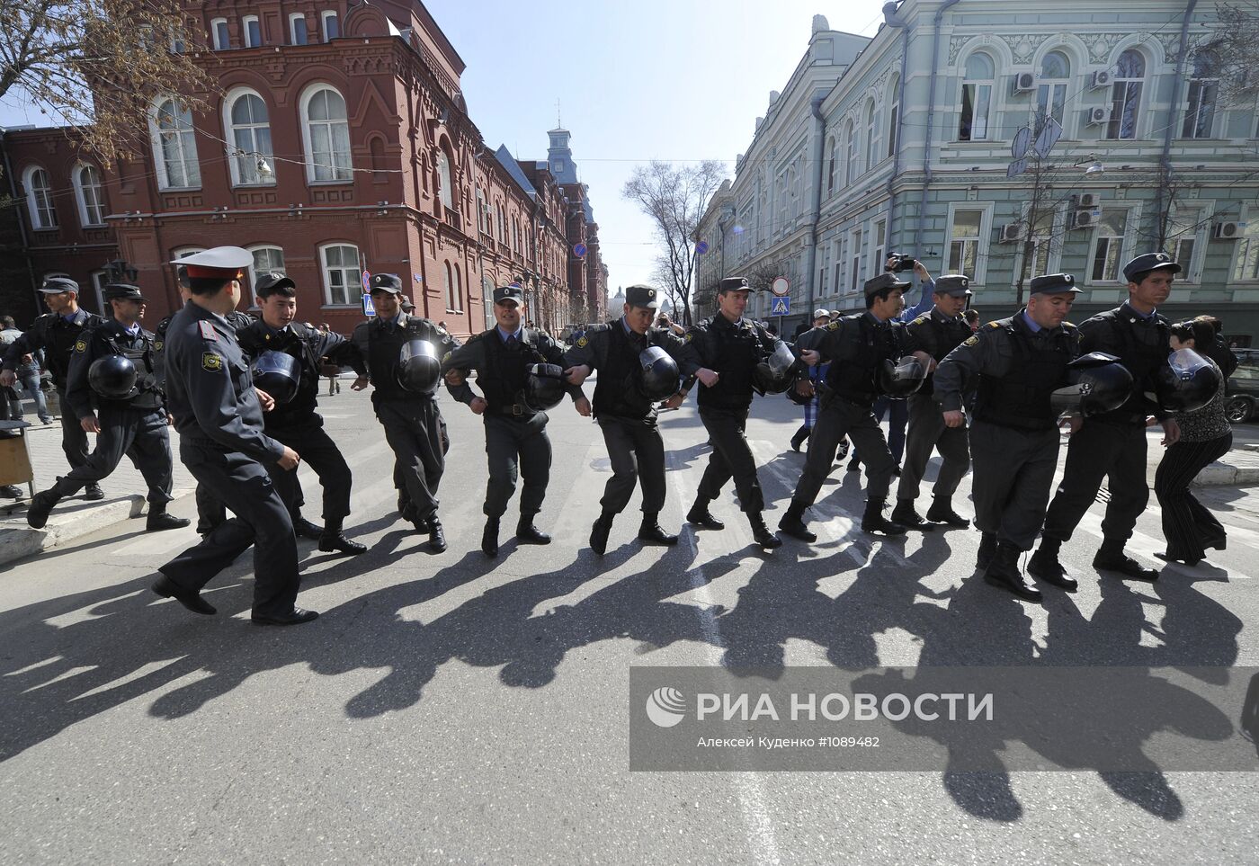 Несанкционированная акция протеста в Астрахани