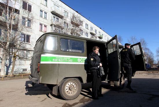 Рейд судебных приставов по выявлению должников в сфере ЖКХ