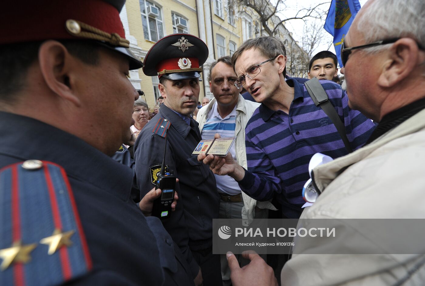 Поездка С.Миронова и Н.Левичева в Астрахань