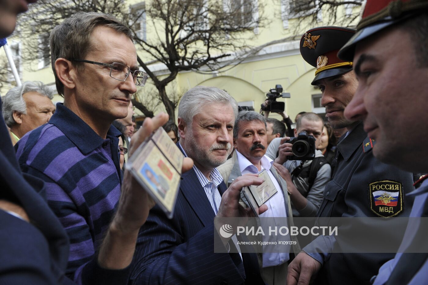 Поездка С.Миронова и Н.Левичева в Астрахань