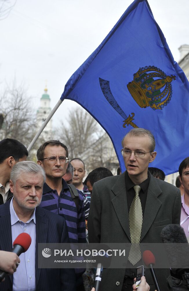 Поездка С.Миронова и Н.Левичева в Астрахань