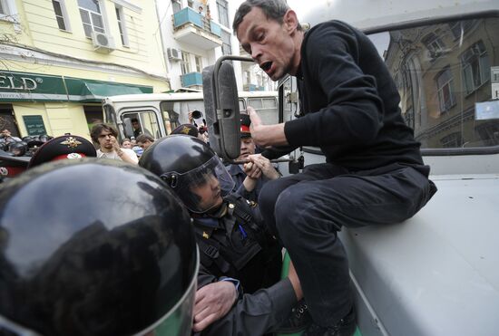 Поездка С.Миронова и Н.Левичева в Астрахань