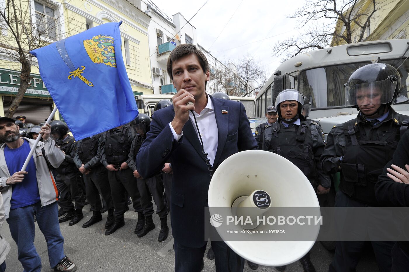 Ситуация с голодающими против итогов выборов мэра в Астрахани