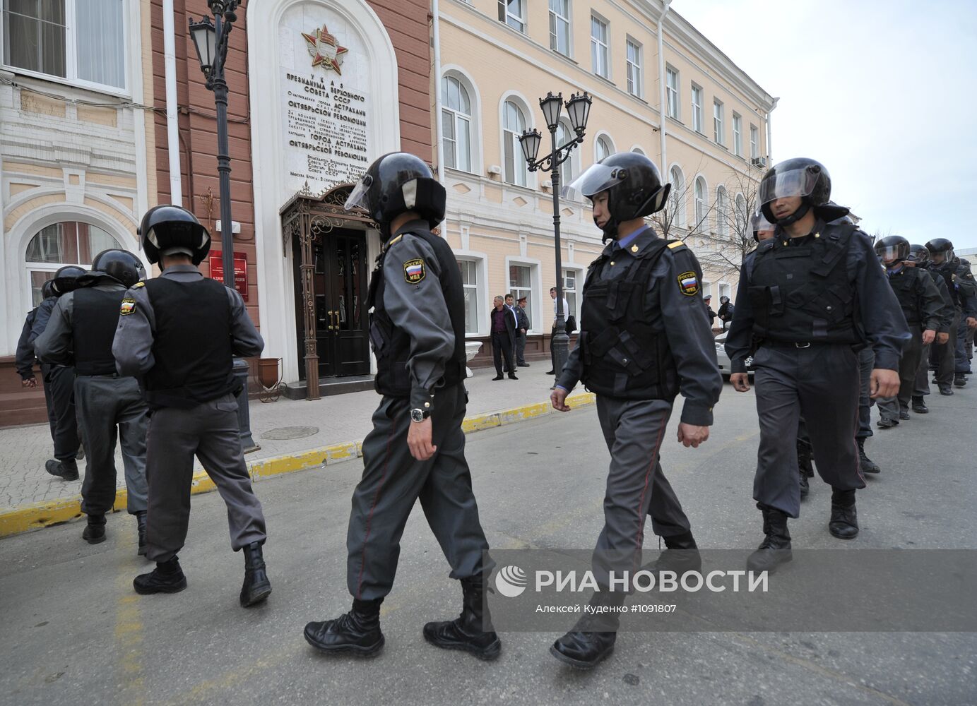 Ситуация с голодающими против итогов выборов мэра в Астрахани