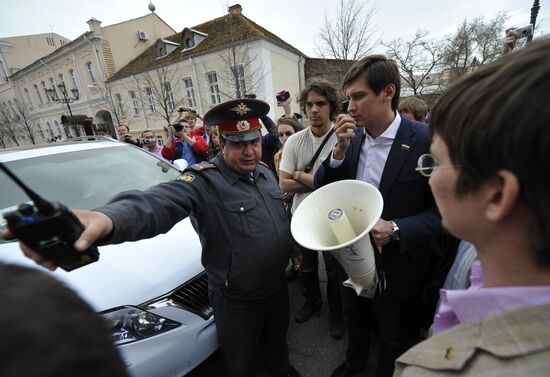 Ситуация с голодающими против итогов выборов мэра в Астрахани