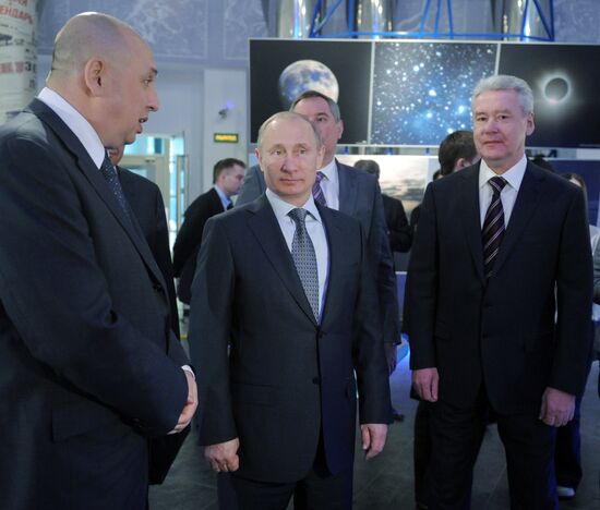 В.Путин в День космонавтики посетил Московский планетарий