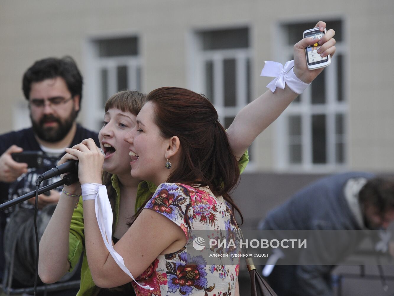 Акция протеста против итогов выборов мэра в Астрахани