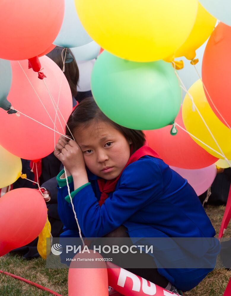 Празднование 100-летия основателя КНДР Ким Ир Сена в Пхеньяне