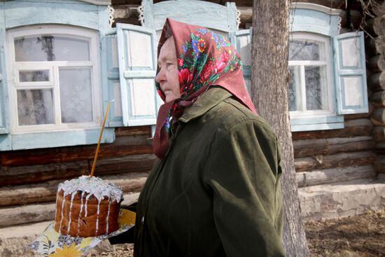 Освящение пасхальных куличей в регионах России