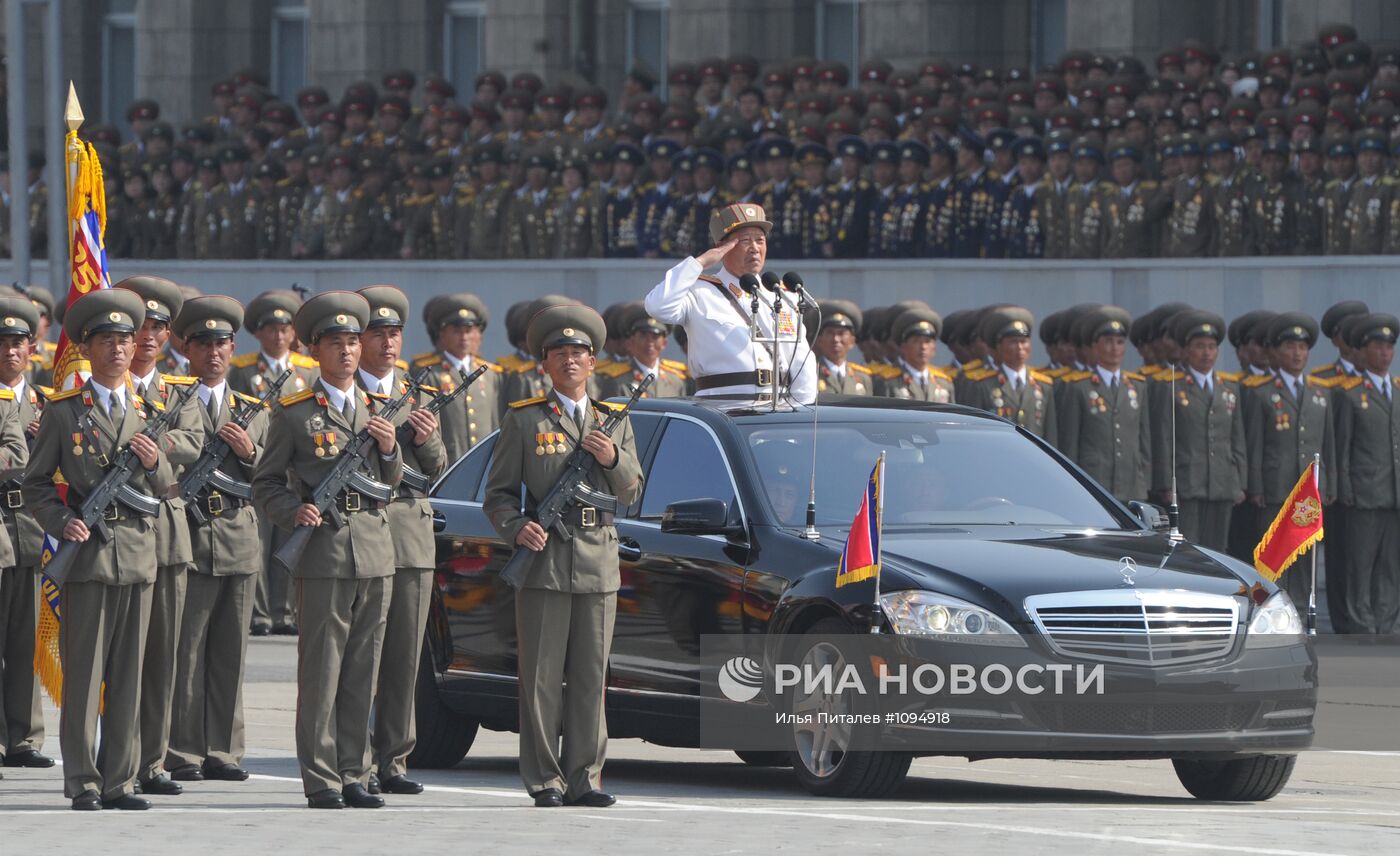 Военный парад, посвященный 100-летию со дня рождения Ким Ир Сена