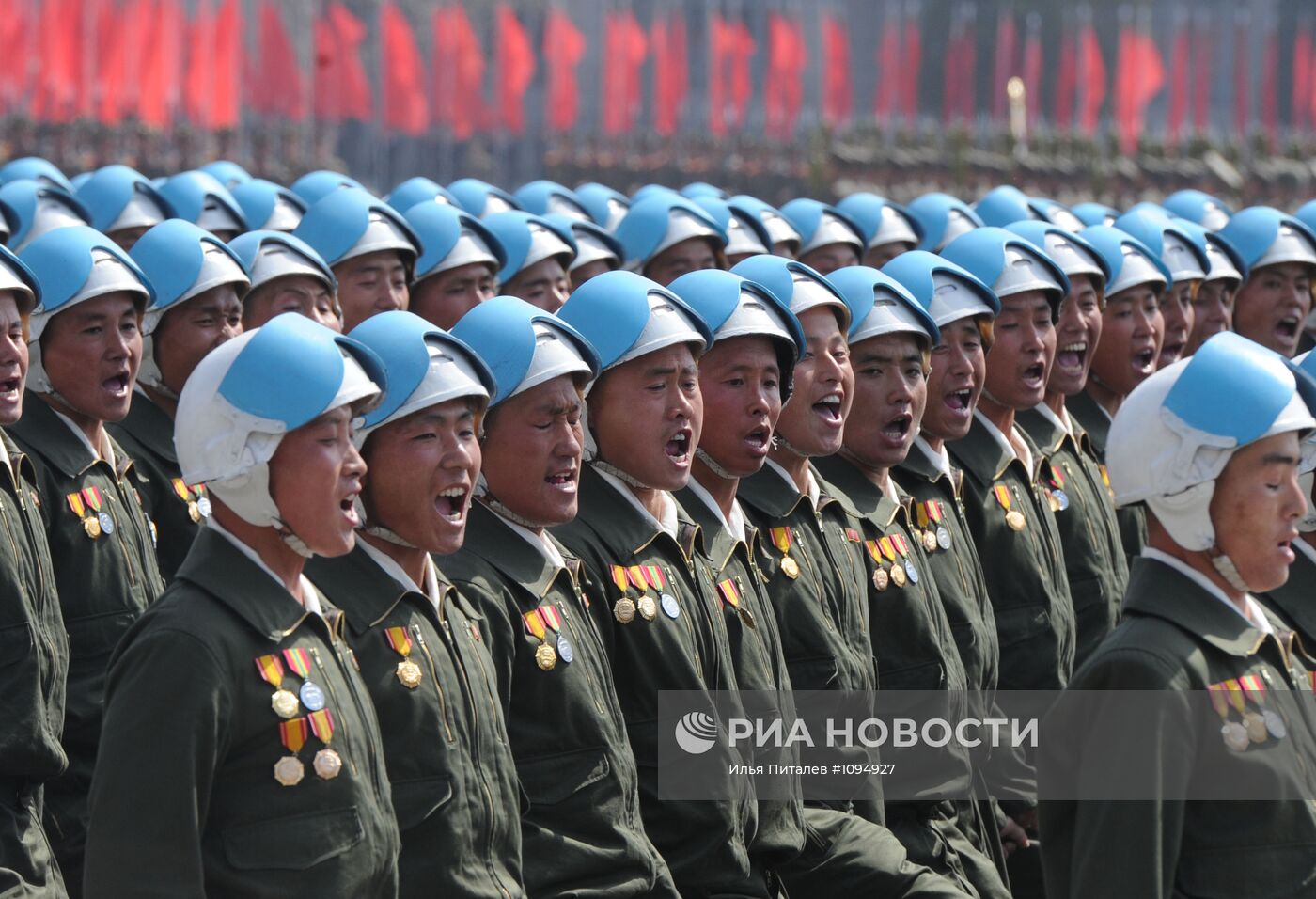 Военный парад, посвященный 100-летию со дня рождения Ким Ир Сена