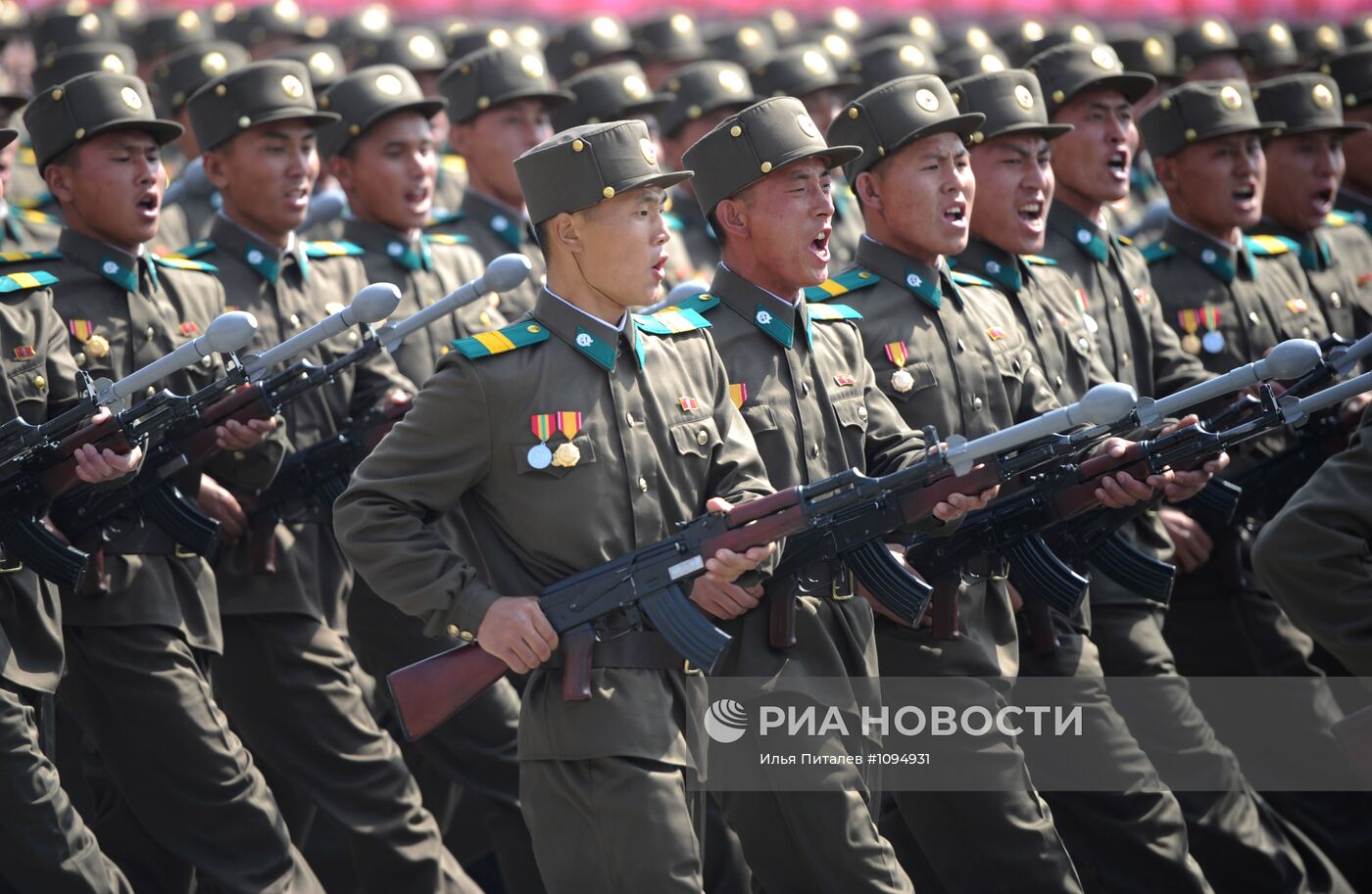 Военный парад, посвященный 100-летию со дня рождения Ким Ир Сена