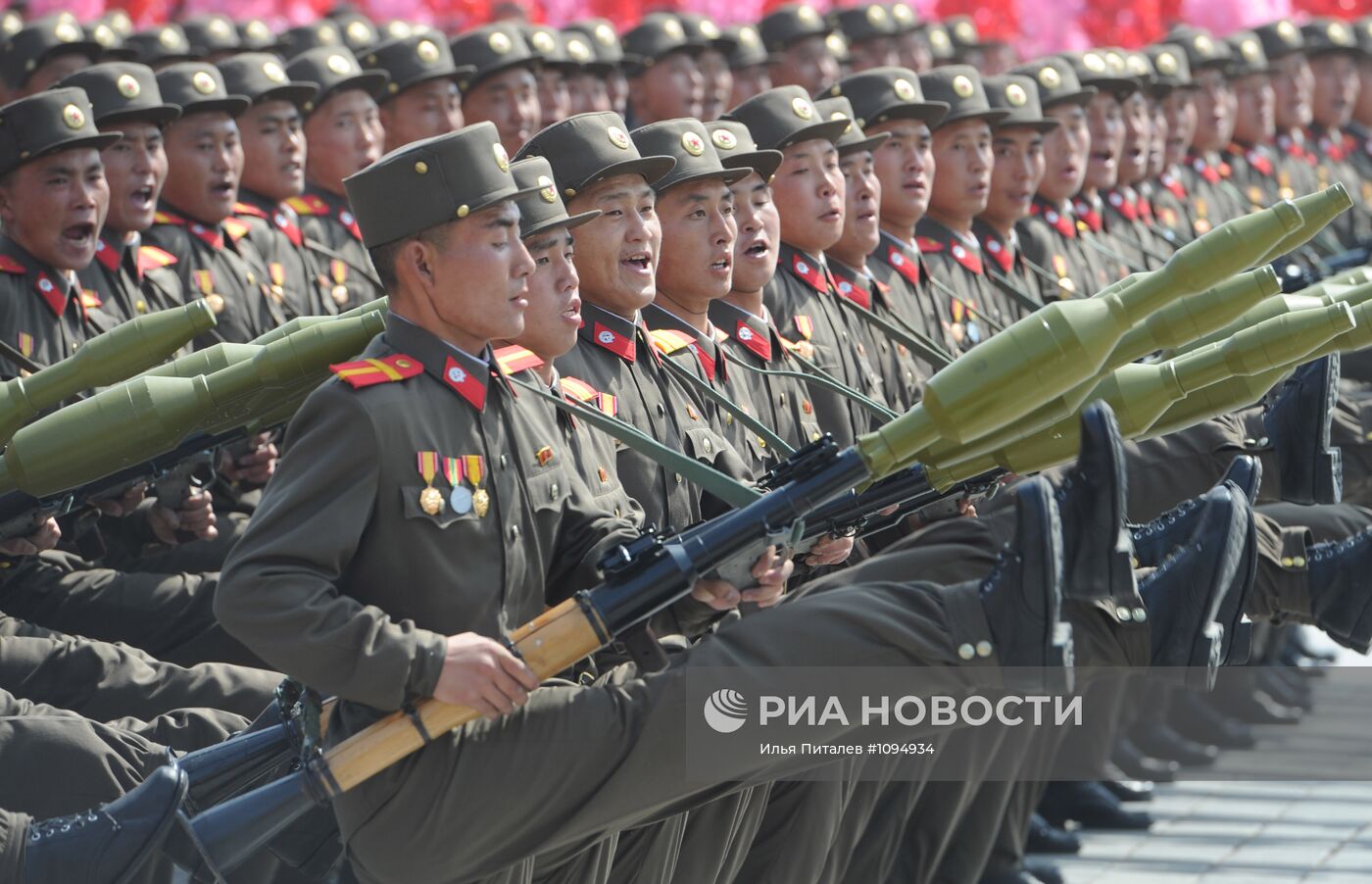 Военный парад, посвященный 100-летию со дня рождения Ким Ир Сена