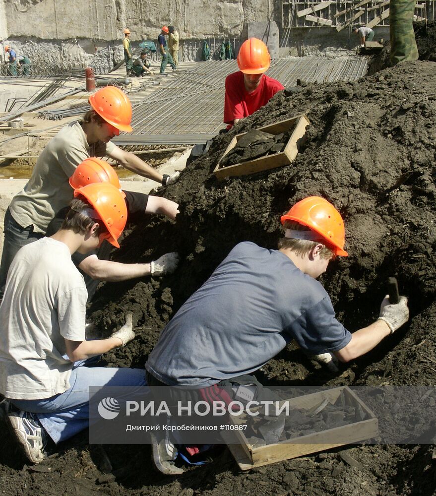 МАНЕЖ СТРОИТЕЛЬСТВО АРХЕОЛОГИ РАСКОПКИ | РИА Новости Медиабанк