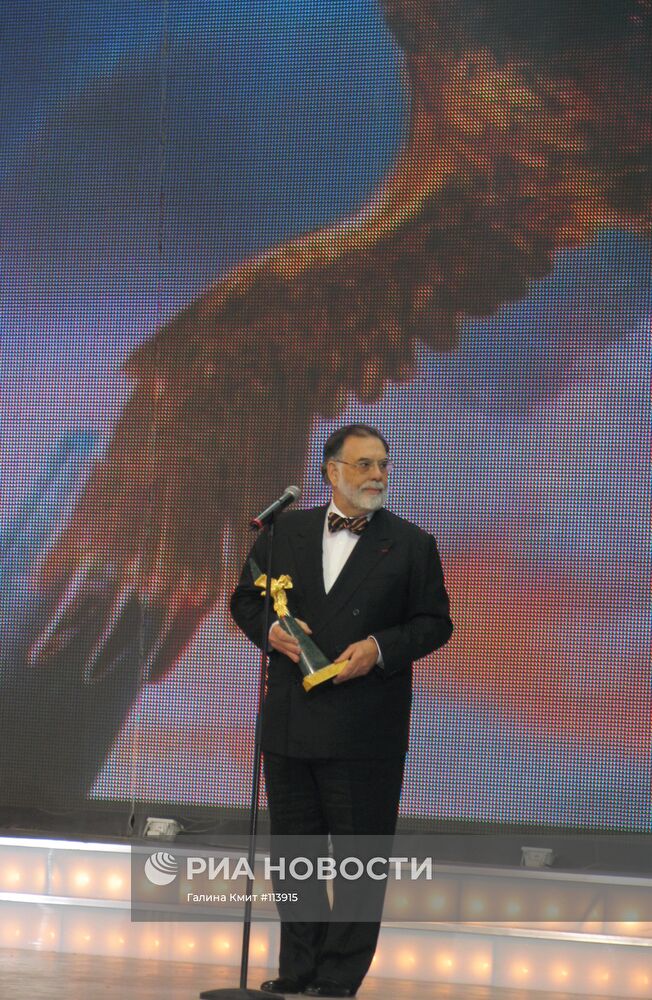 Ф.Коппола на церемонии вручения премии "Золотой орел"