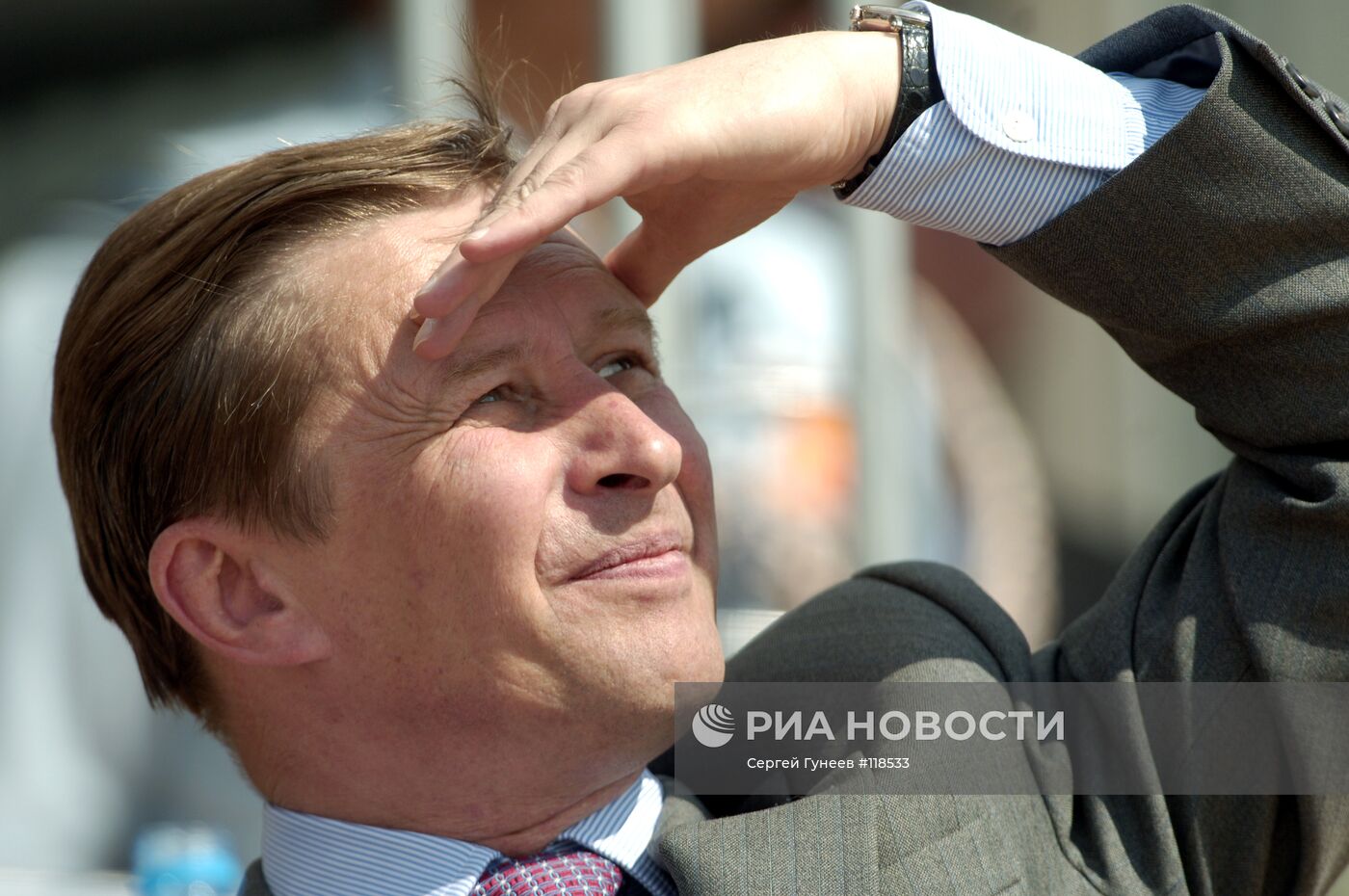 ИВАНОВ