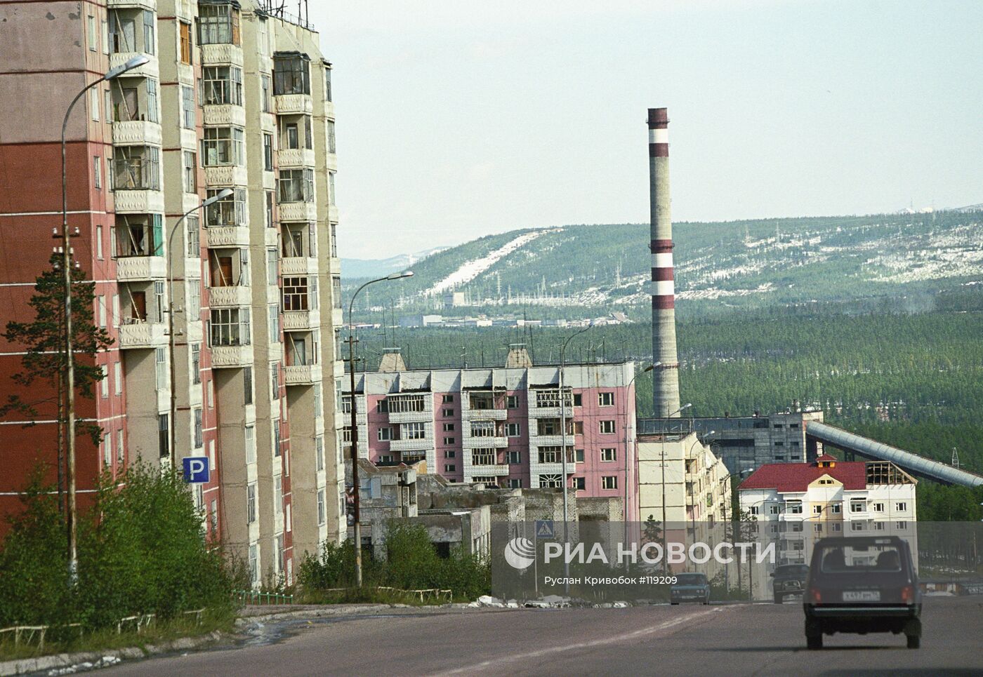 Улица мира в г. Нерюнгри