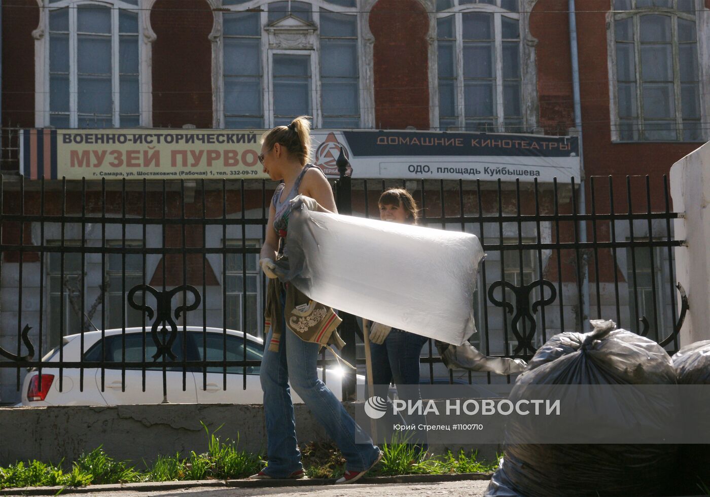 Субботники в городах России