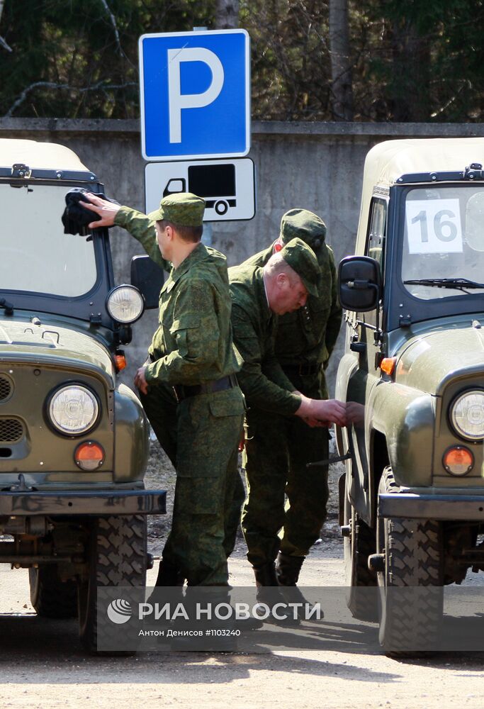 Подготовка военных водителей на автодроме в Дмитрове