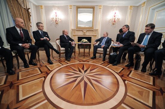 Встреча Владимира Путина с руководством компании "Эни"