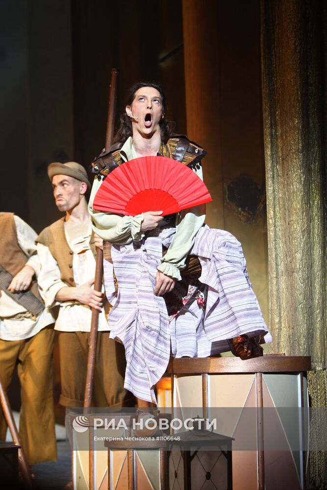 Премьера спектакля "Фанфан Тюльпан"