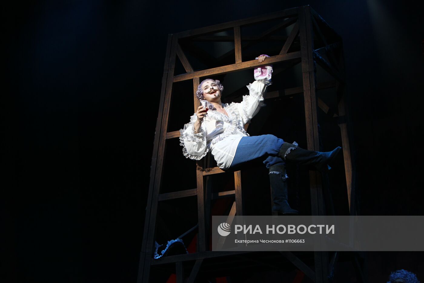 Премьера спектакля "Фанфан Тюльпан"