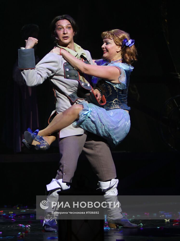 Премьера спектакля "Фанфан Тюльпан"