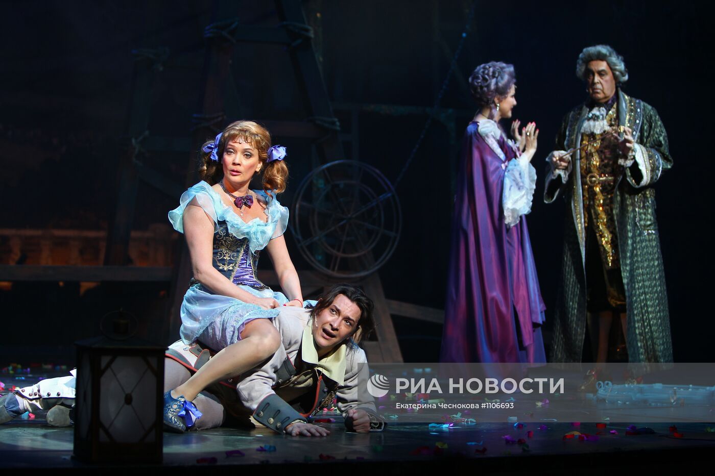 Премьера спектакля "Фанфан Тюльпан"