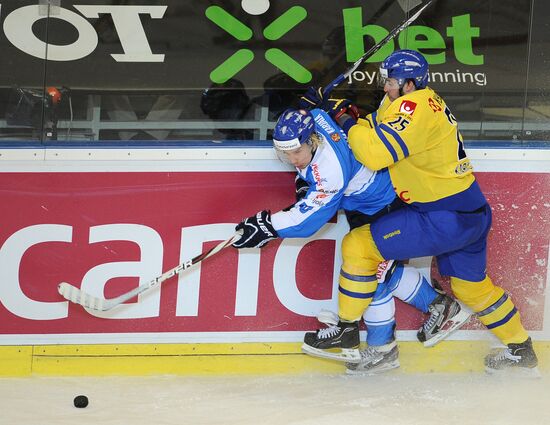 Хоккей. Чешские игры. Матч Финляндия - Швеция