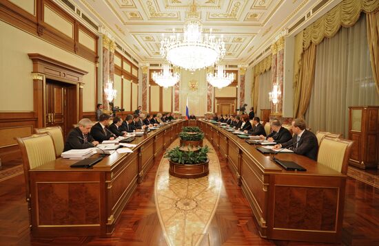 Владимир Путин провел заседание правительства РФ