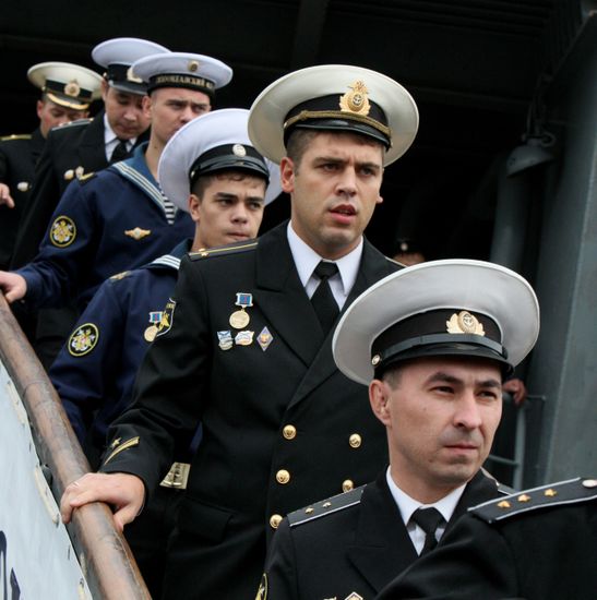 Встреча большого противолодочного корабля "Адмирал Трибуц"