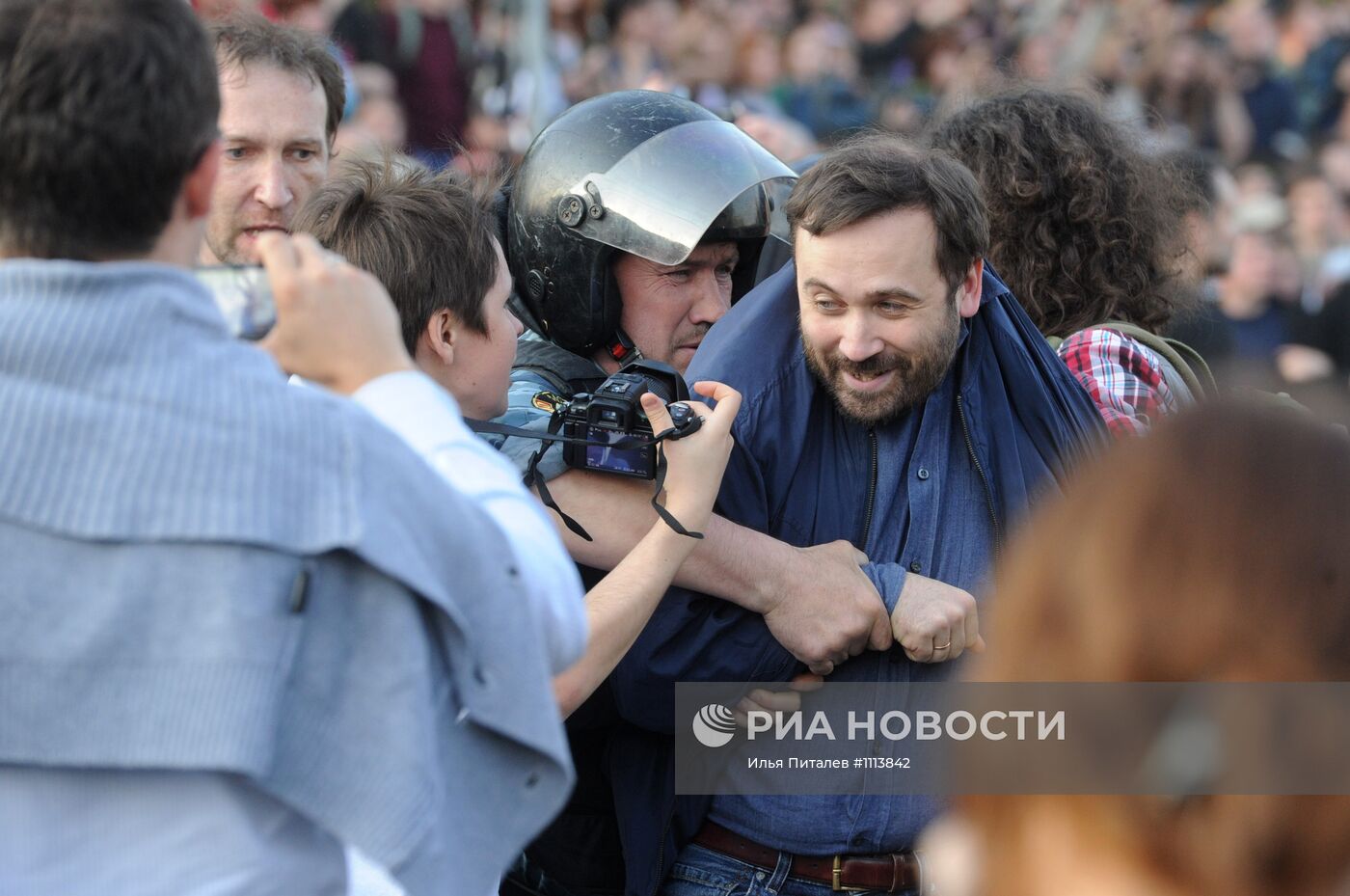 Задержания участников митинга "Марш миллионов" в Москве