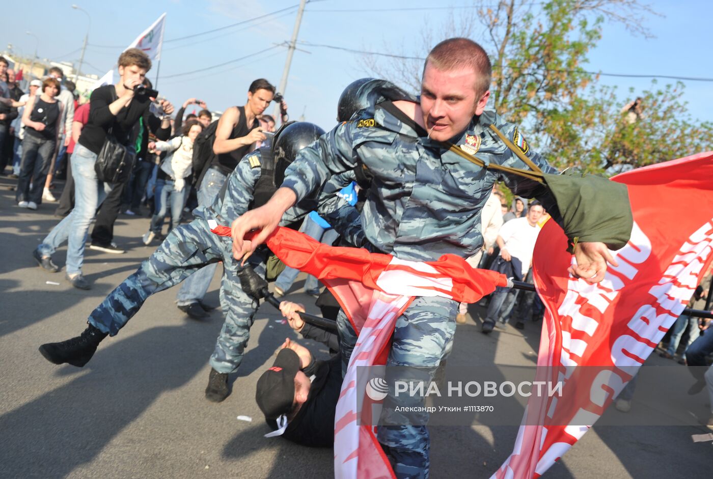 Задержания участников митинга "Марш миллионов" в Москве
