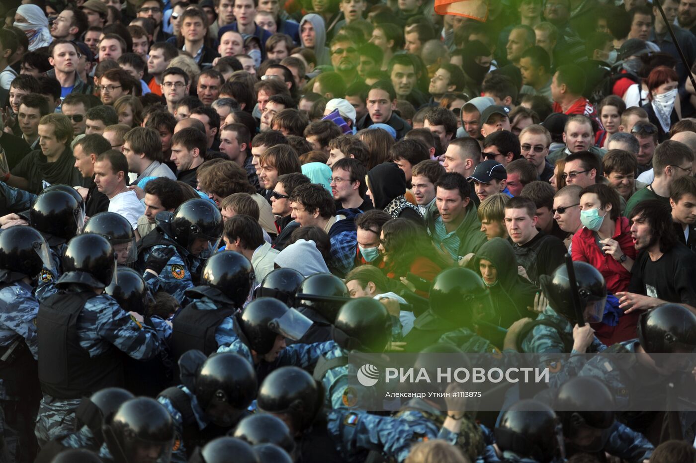 Задержания участников митинга "Марш миллионов" в Москве