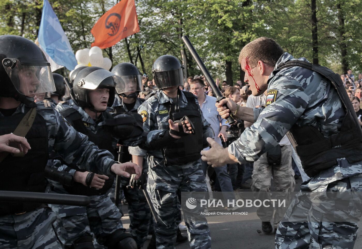 Задержания участников митинга "Марш миллионов" в Москве