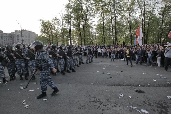 Задержания участников митинга "Марш миллионов" в Москве