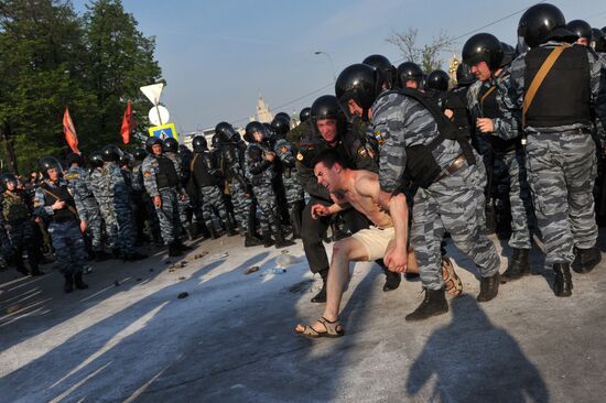 Задержания участников митинга "Марш миллионов" в Москве