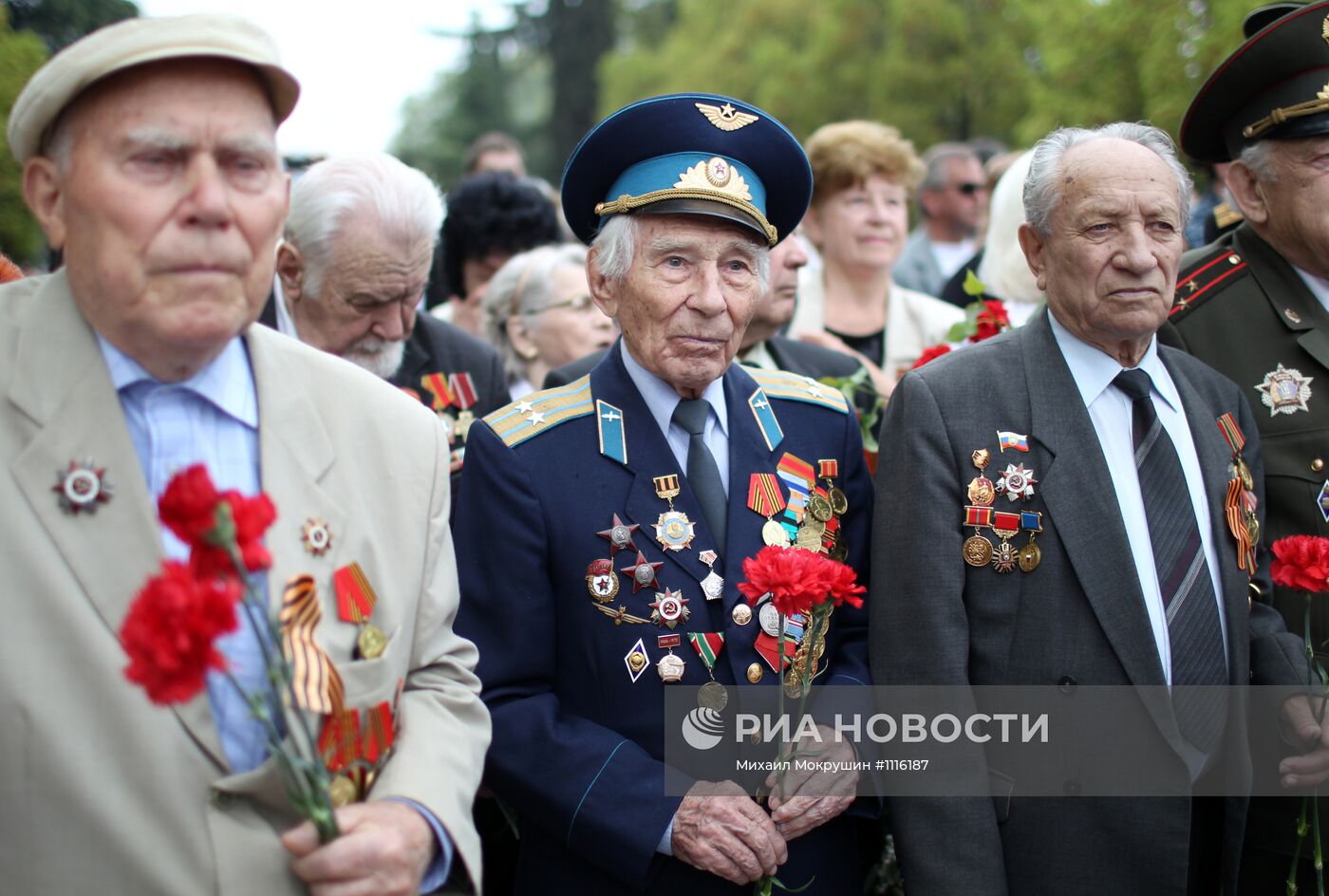 Военный парад, посвященный 67-летию Победы в ВОВ в регионах